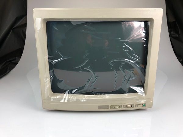 Siemens 874560X1765 CRT Monitor